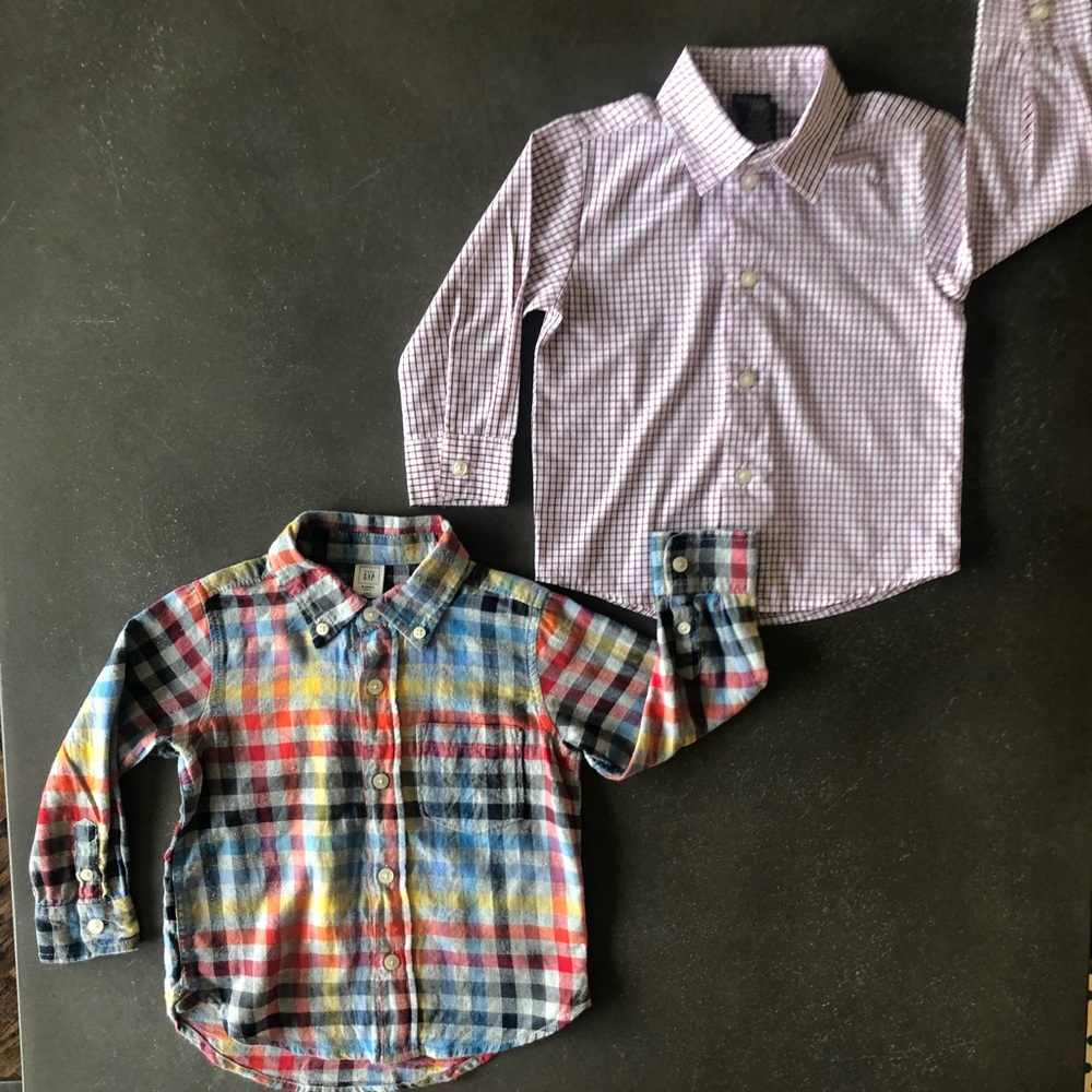 Toddler boy set of button down shirts 2t